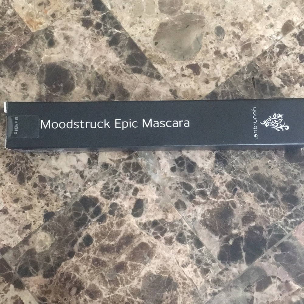 Moodstruck Epic Mascara. New!